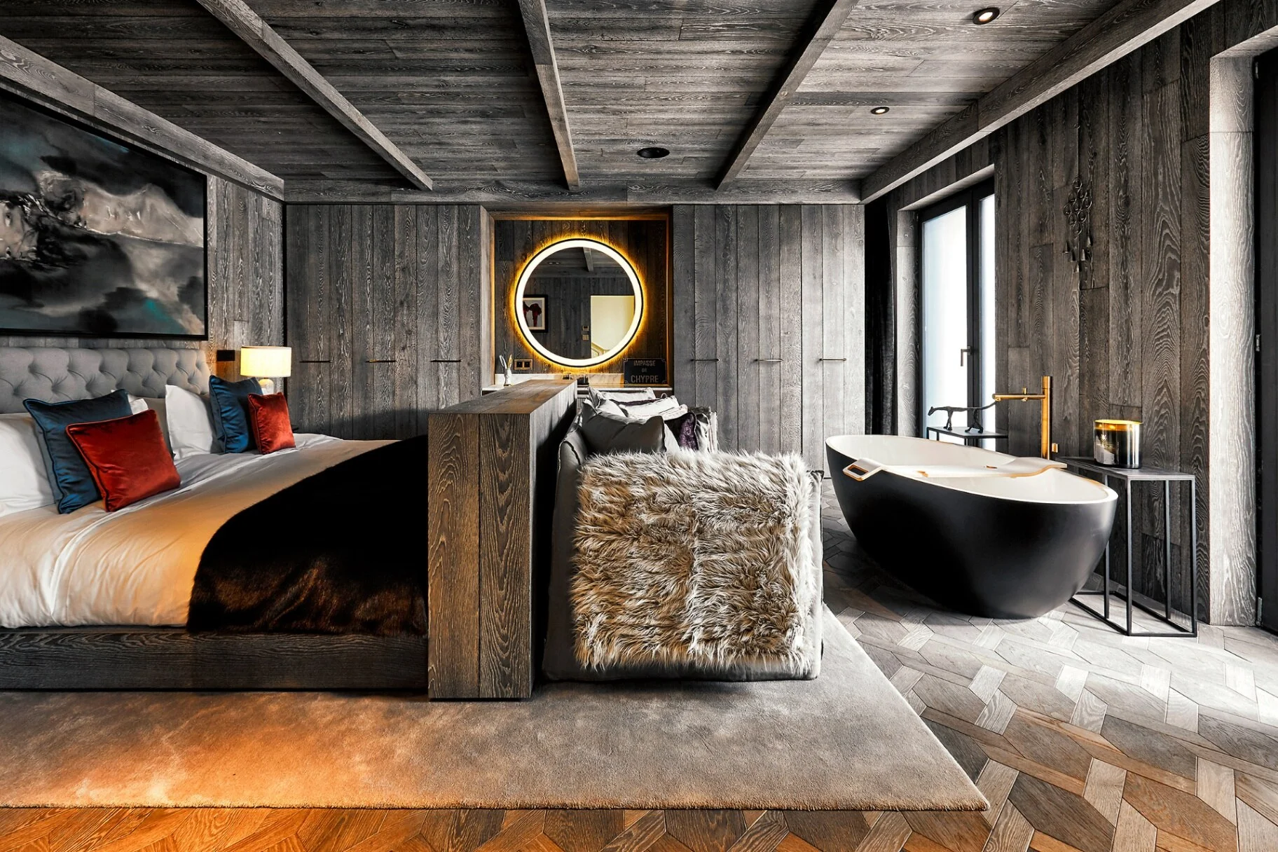 interior-onyx