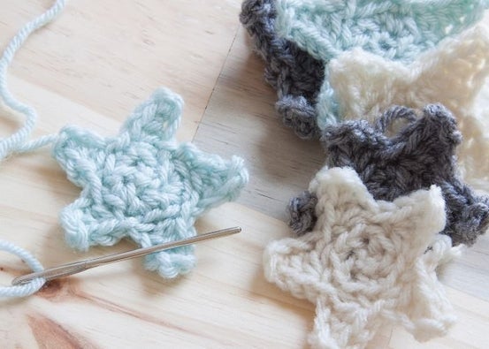 diy christmas crochet stars