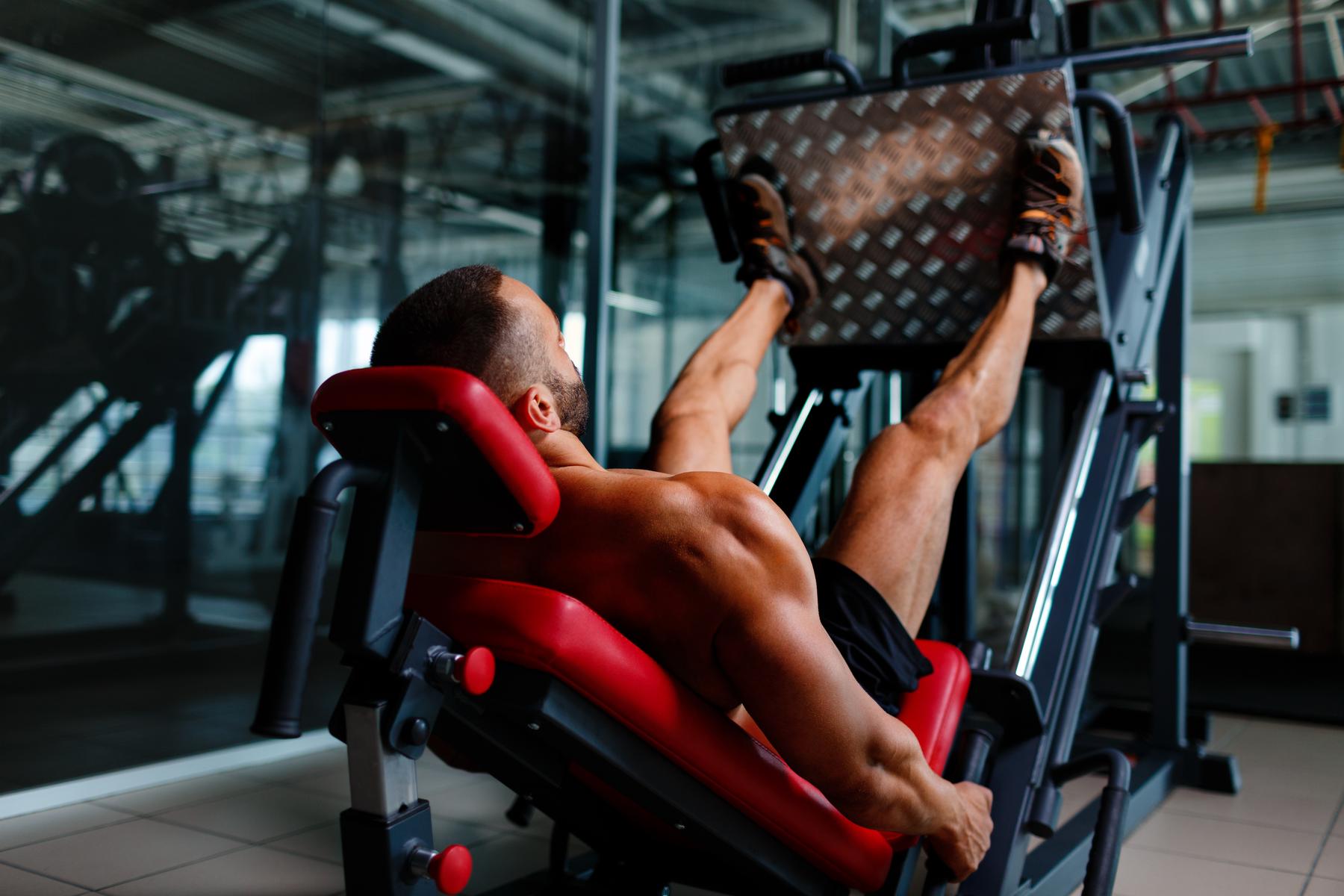 5 moduri de a reduce grasimea corporala in timp ce construiesti tesut muscular