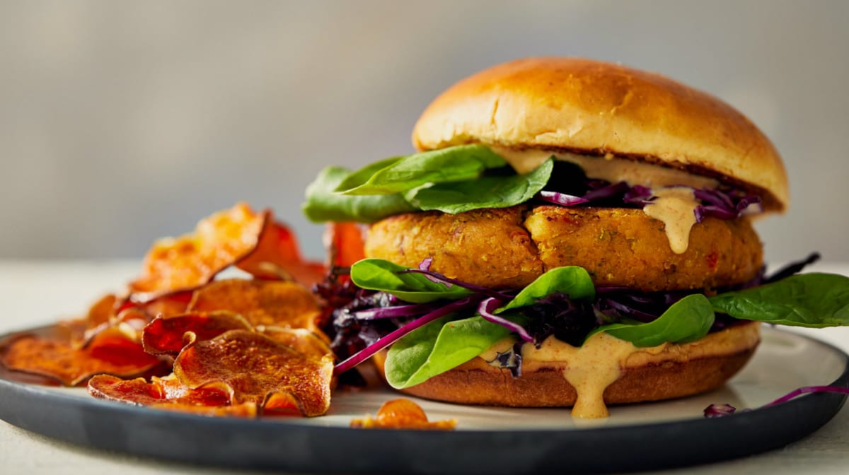 Spicy kikærte burger med koriander