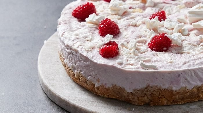 frozen cheesecake eton mess