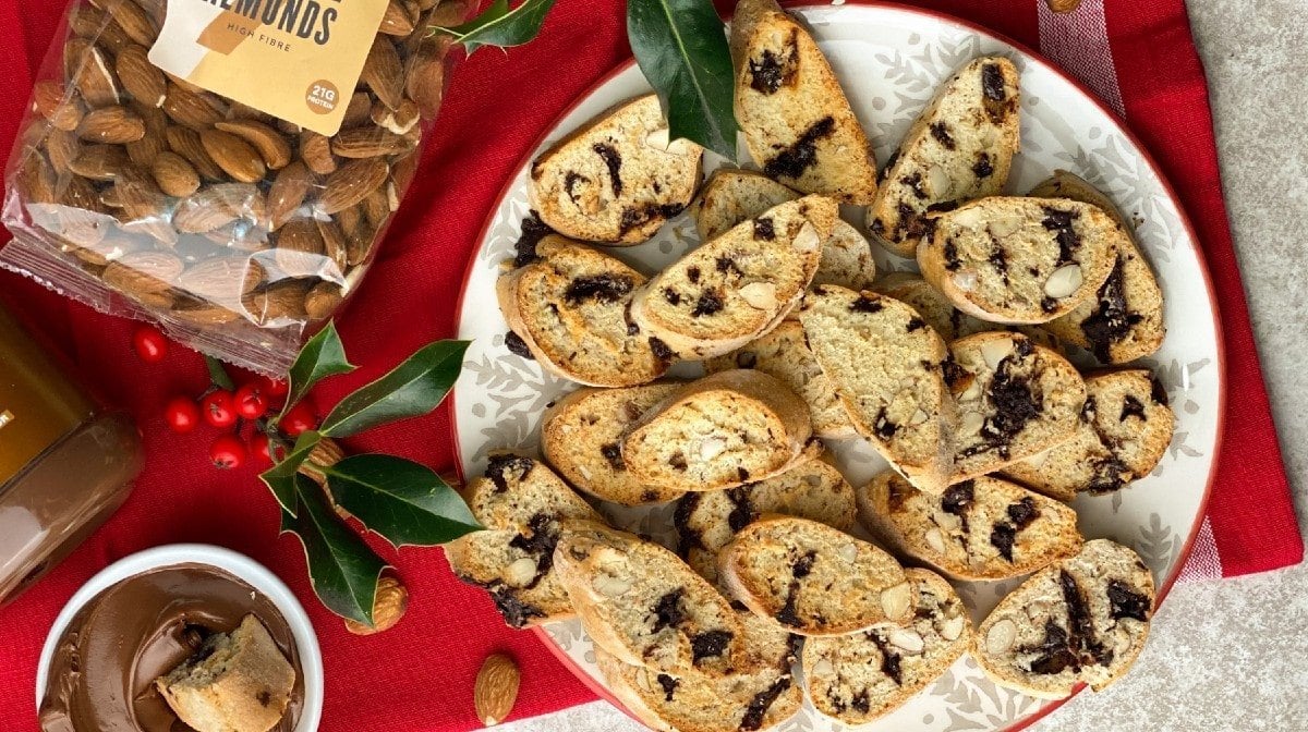 Biscotti lavet med 5 ingredienser & protein spread