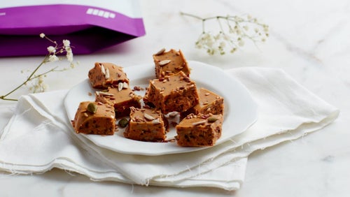Nem fudge med peanut, mandel og cashew butter