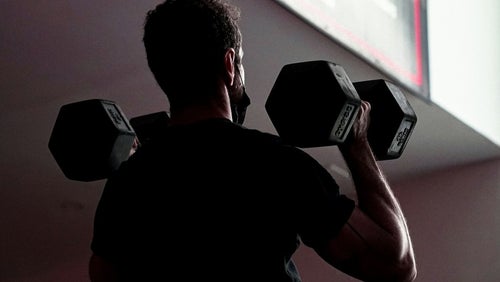 Den bedste træning til øvre bryst med og uden dumbbells