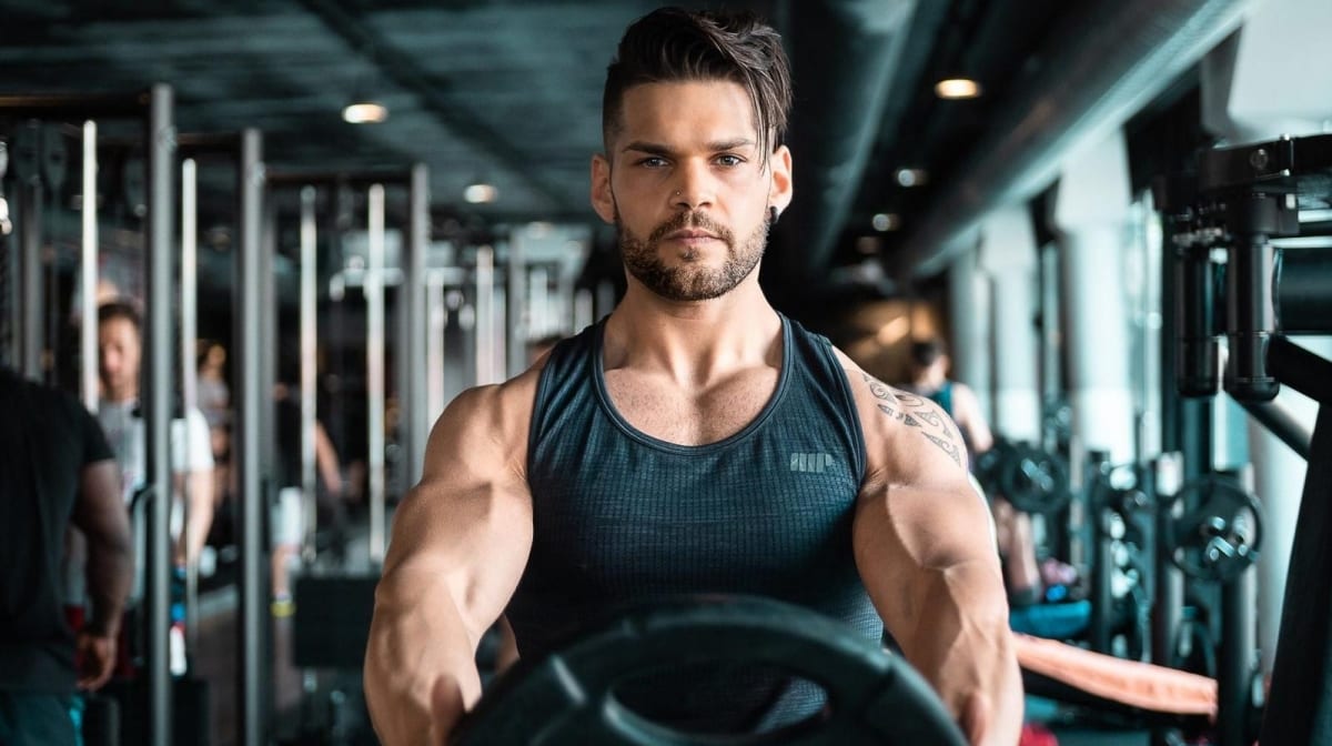What is HMB and what does it do? | Benefits, Uses & Dosage