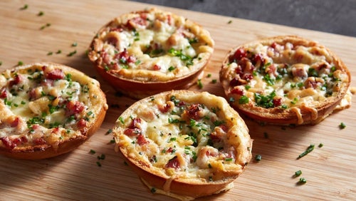 Breakfast Bagels Recipe | Myprotein Recipes
