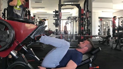 VJEŽBE NA SPRAVAMA PROTIV SLOBODNIH TEŽINA