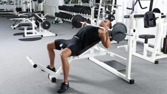 Master the Incline Bench Press: Technique, Benefits & Variations