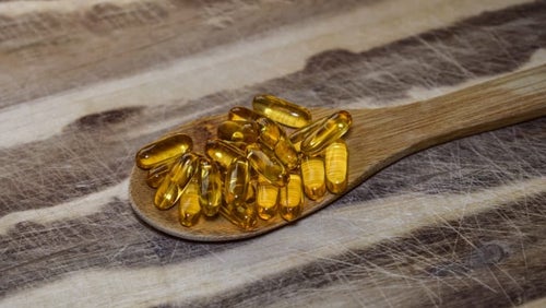 Mitä on omega-3? | Hyödyt, annostus & sivuvaikutukset