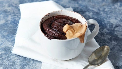 Mug cake au cookie et biscuit protéiné