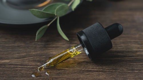 CBD et musculation : bénéfices, dangers et recommandations