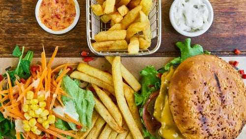 Manger des glucides le soir fait-il prendre du poids ?