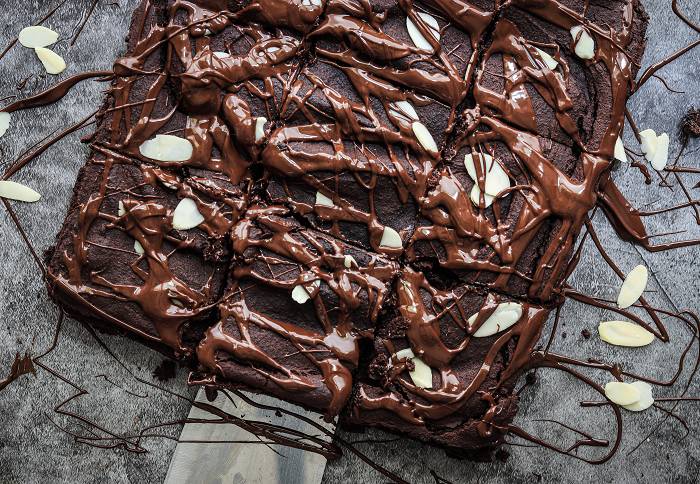 Kidneybohnen Chia Brownies | Veganes Dessert Rezept