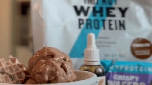 Proteinreiche Schoko-Käsekuchen Eiscreme