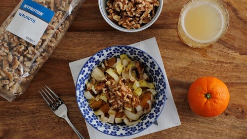Chicoree-Orangen Salat mit Walnüssen