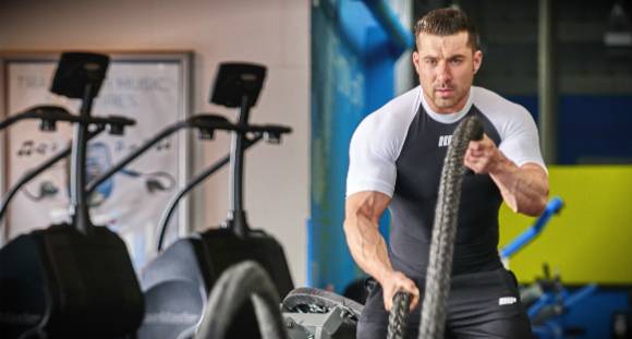 Vatertags Special | Fit & gesund bleiben als Vater | Myprotein Interview mit Tom Johnson