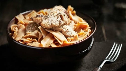 Sahniges Cashewbutter-Hähnchen