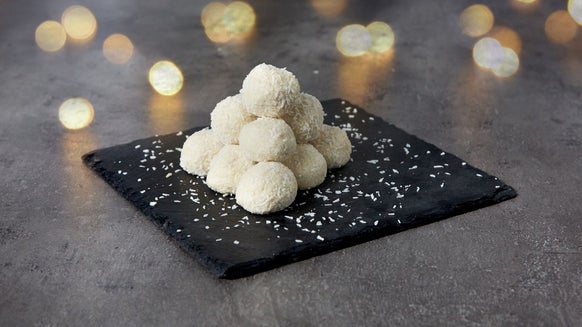 Protein Schneebällchen mit weißer Schokolade