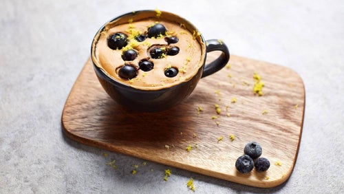 Veganer High Protein Blaubeer Mug Cake