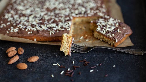 Proteinreicher Nusskuchen vom Blech