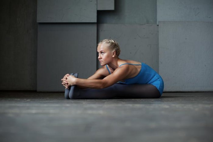 10 Basis Yoga-Übungen für Anfänger | Yoga Training einfach gemacht
