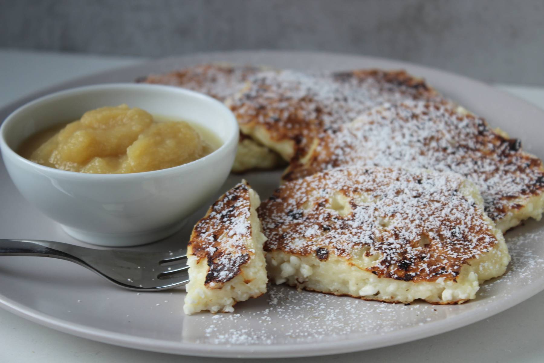 Super-einfache Hüttenkäse Pancakes
