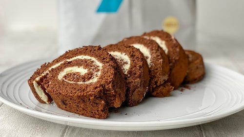 Protein Schokoladen Yule Log mit nur 6 Zutaten