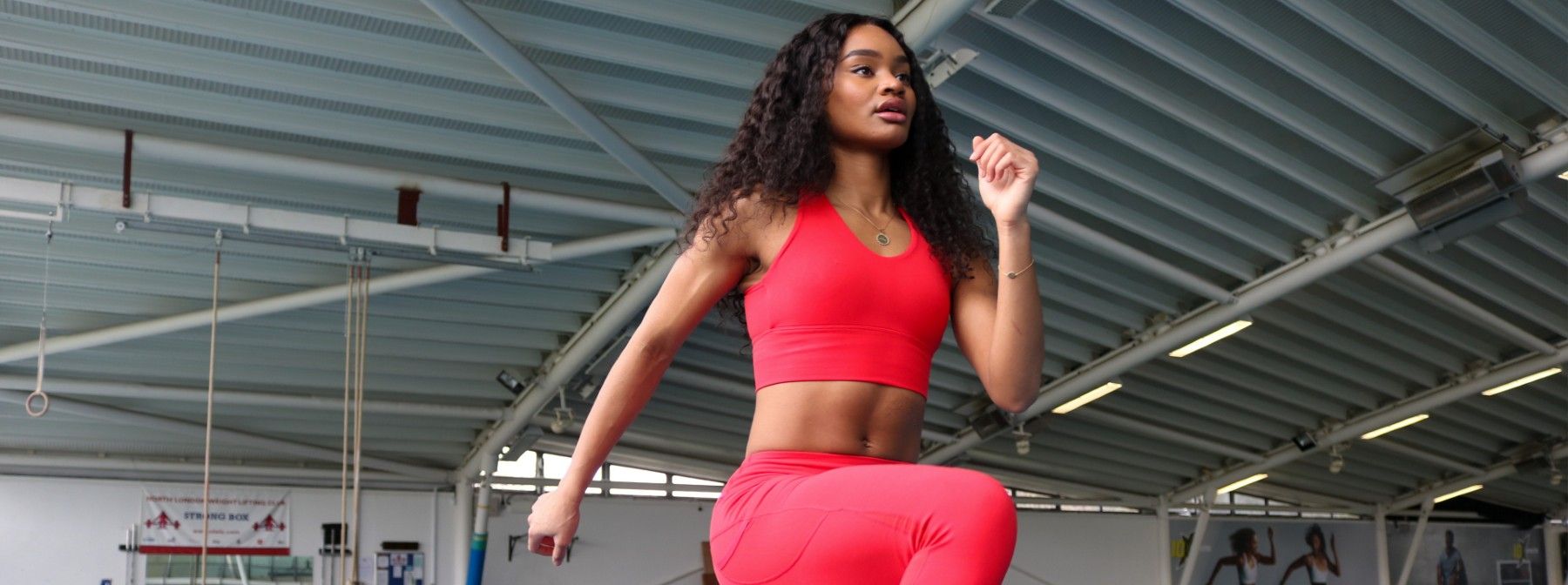 Laufe wie eine Olympionikin | Sprint & Power Workout mit Imani-Lara Lansiquot