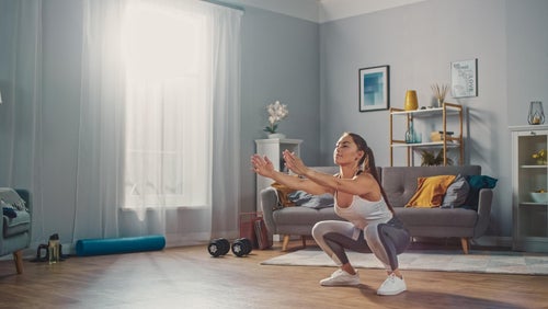 Die 10 besten Übungen für Frauen, die du zu Hause ausführen kannst