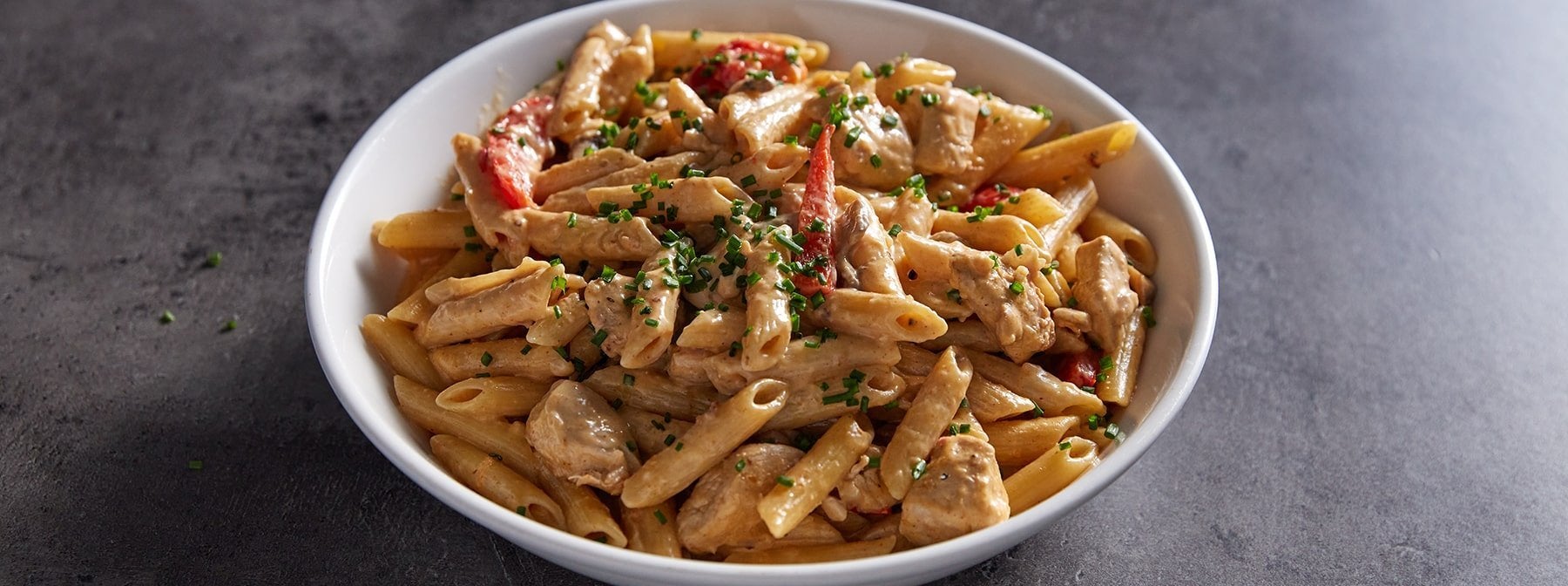 Cremige Cajun Hähnchen Pasta | Proteinreiche Meal Prep
