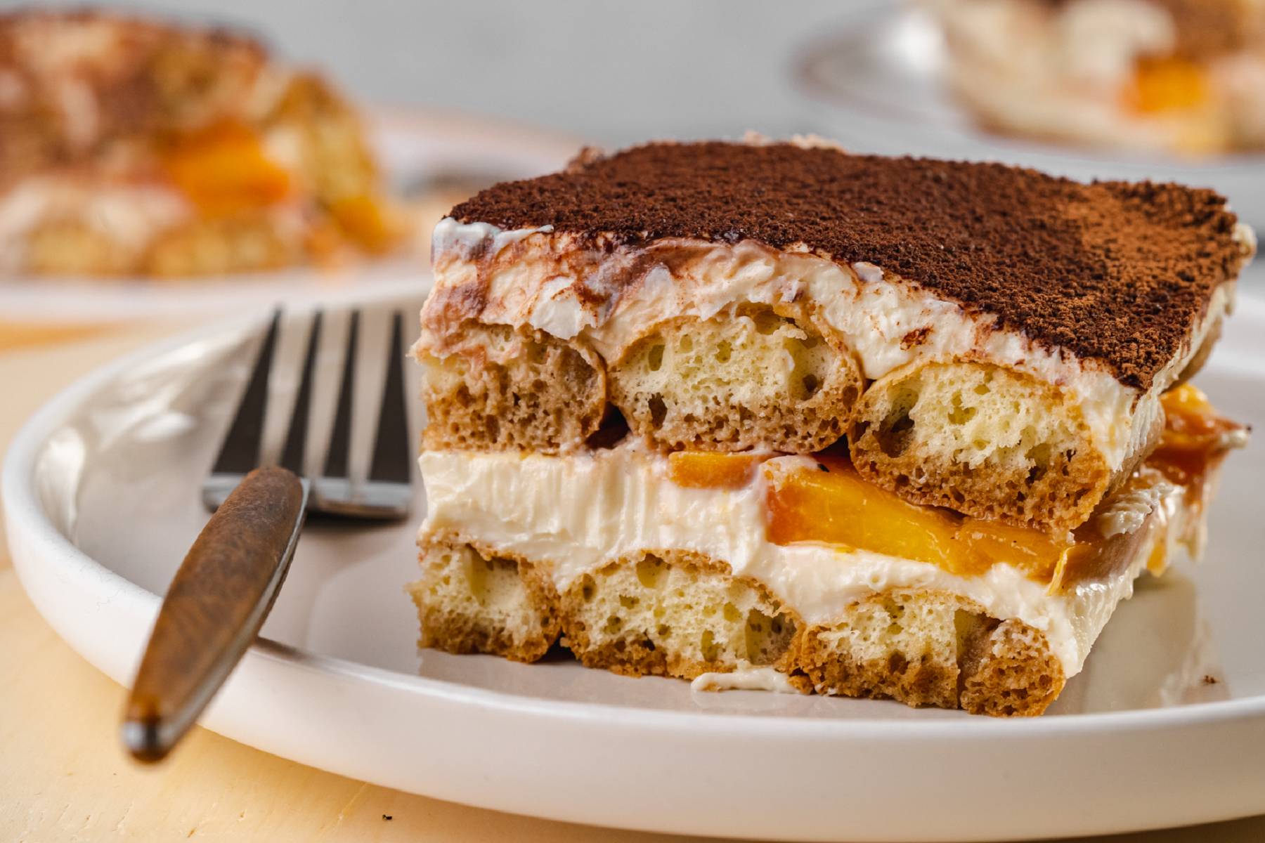 Protein Tiramisu mit Pfirsich | Gesundes Dessert