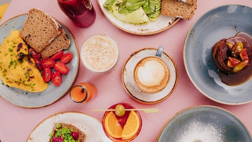 Curb Excess Snacking With A Big Breakfast, Study Suggests