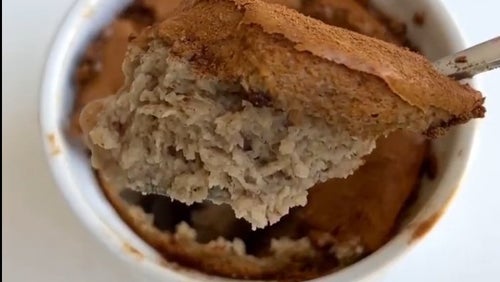 Churros Inspired Caramel Baked Oats