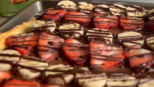 Healthy Dessert Pizza