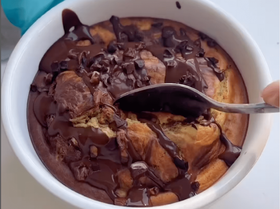 Chocolate Vanilla Swirl Baked Oats