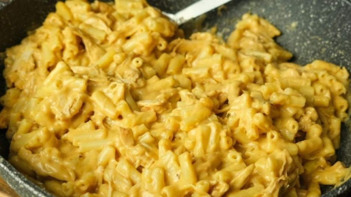 BBQ Pulled Chicken Mac and Cheese