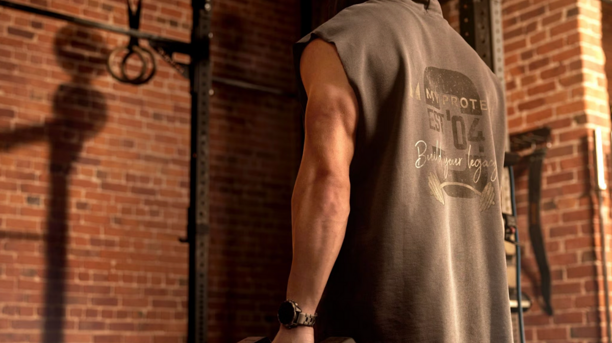 Dumbbell Shoulder Workouts: 9 Exercises to Build Muscle