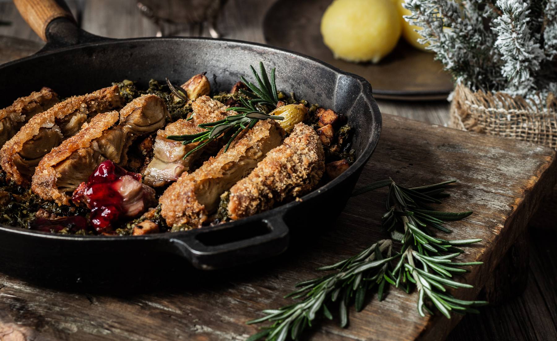 Krosse vegane Festtags-Ente mit Preiselbeeren