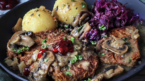 Soja-Medaillons in Pilzrahmsoße mit Preiselbeeren | Meal Prep Rezept