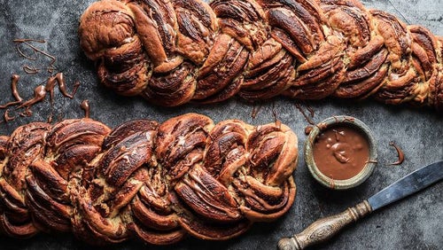Haselnuss Hefezopf | Veganes Oster Rezept