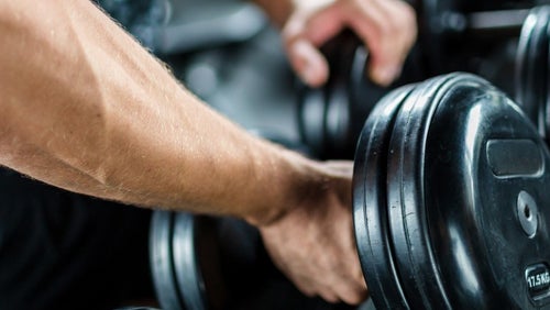 30 Minuten Ganzkörper-Kurzhantel Workout