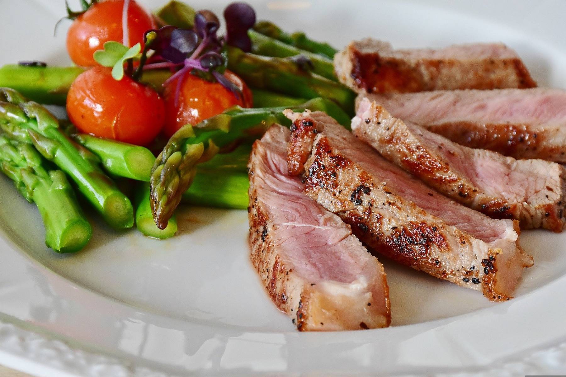 Der Unterschied zwischen einer Keto- und Low-Carb-Diät