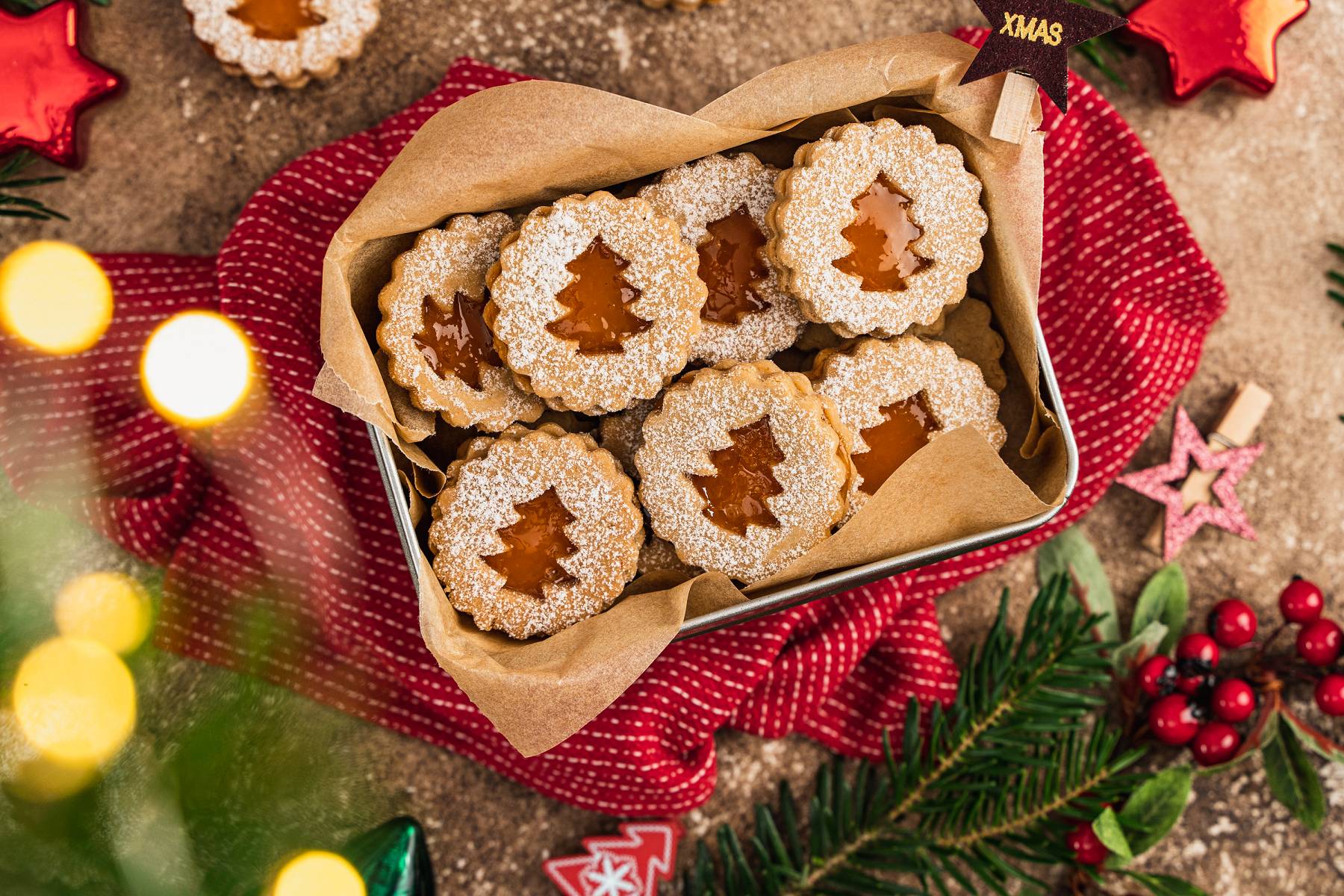 Festliche Spitzbuben | Weihnachtsrezept