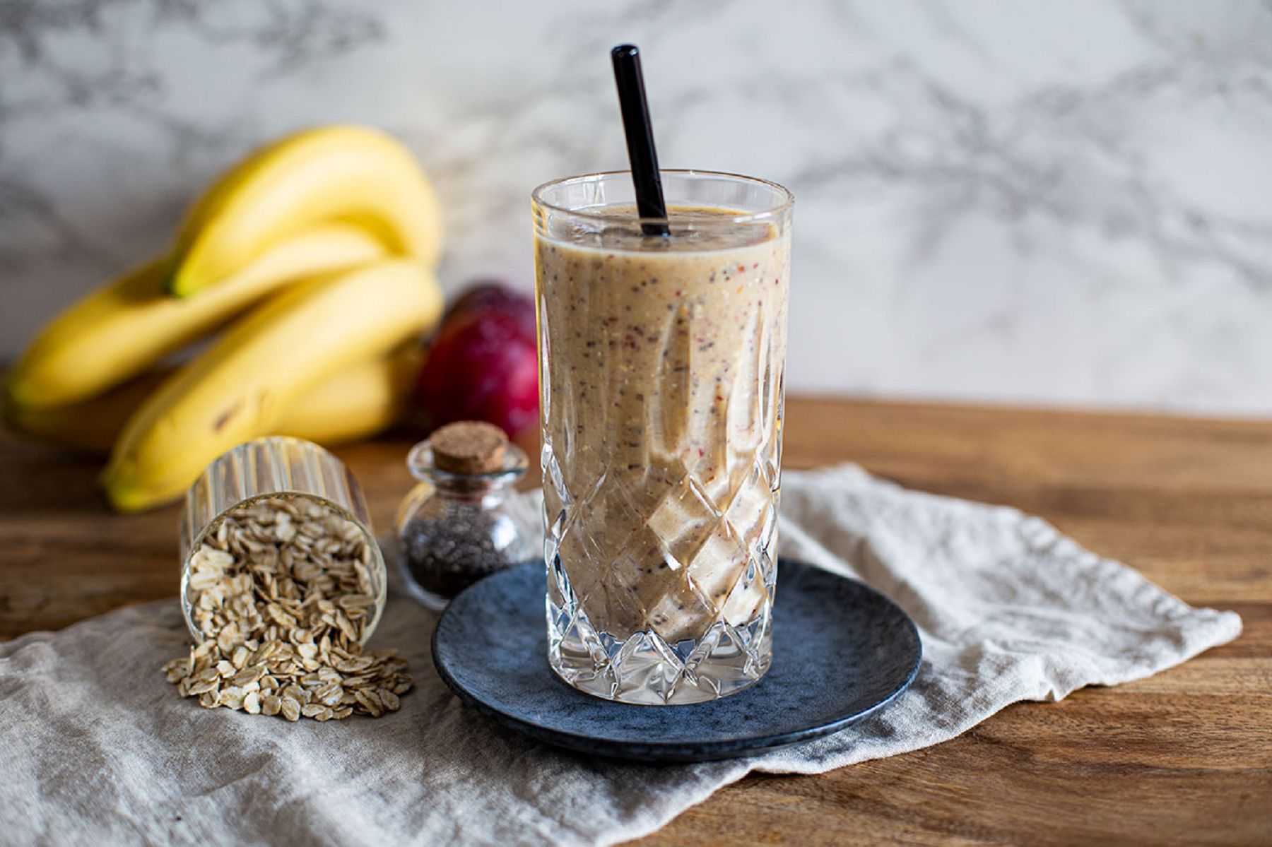 Fruchtiger Pfirsich Chiasamen Smoothie