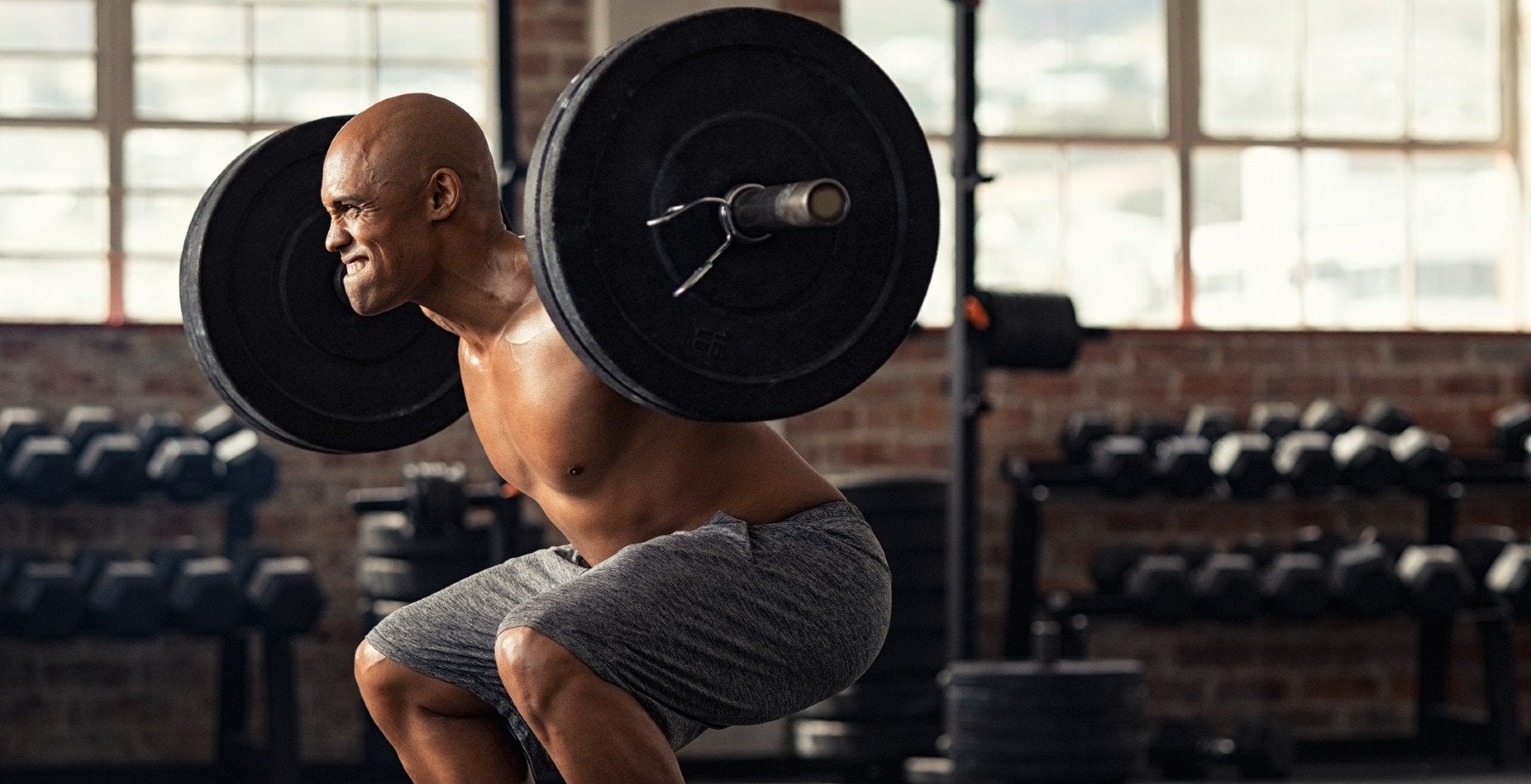 Warte nicht auf ein freies Squat-Rack | 3 Alternativen zur klassischen Kniebeuge