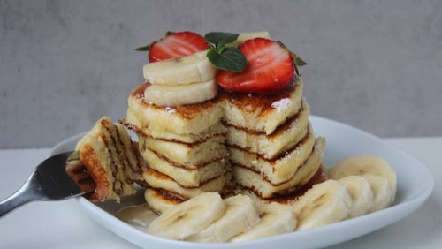 Fluffige Grieß Pancakes | Frühstücks-Idee