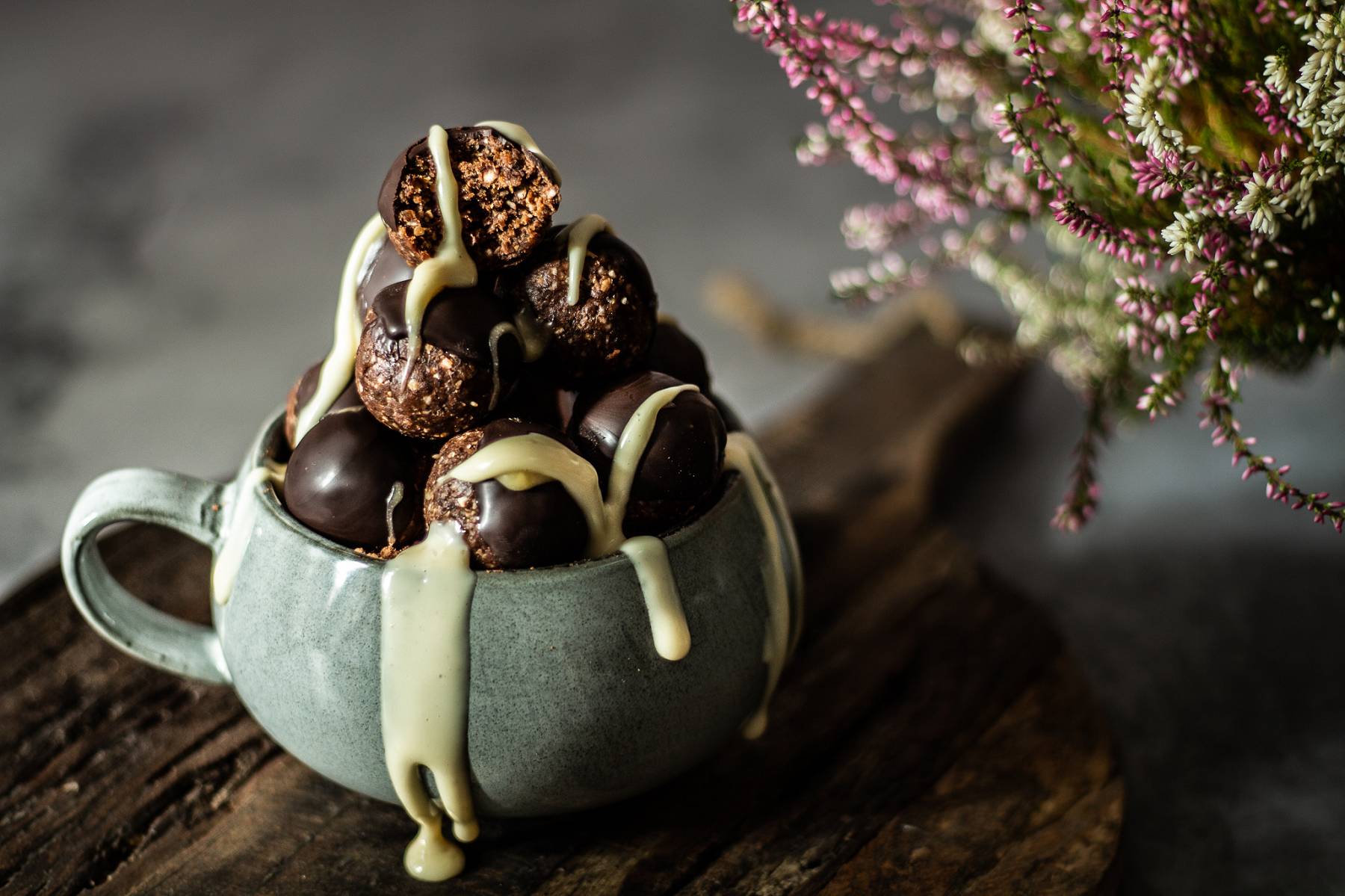 Schokoladen Protein-Kugeln ohne Backen