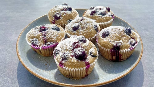 Leckere Hafer-Muffins mit Blaubeeren