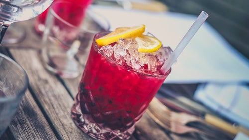 So regenerierst und reduzierst du den Kater nach dem Alkoholgenuss | Ein Experten-Guide