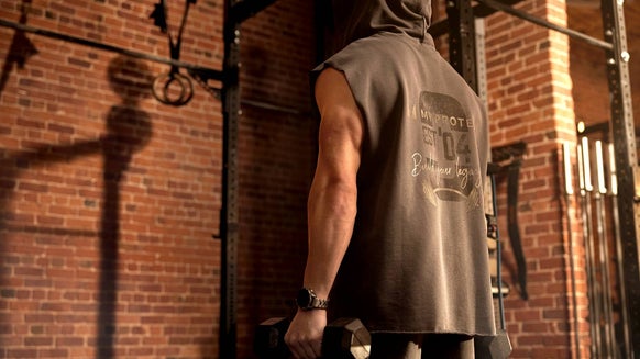 Baue deine Armmuskulatur mit dem Arm-Workout von unserem Personal-Trainer auf